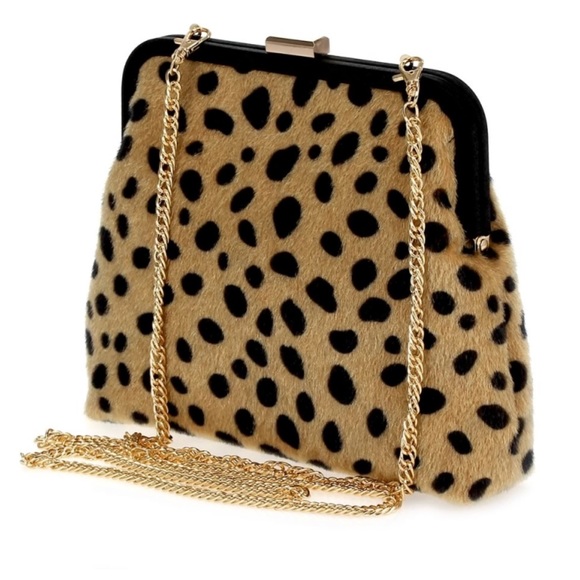 Handbags - HP💖 Cheetah print crossbody / clutch (brand new)